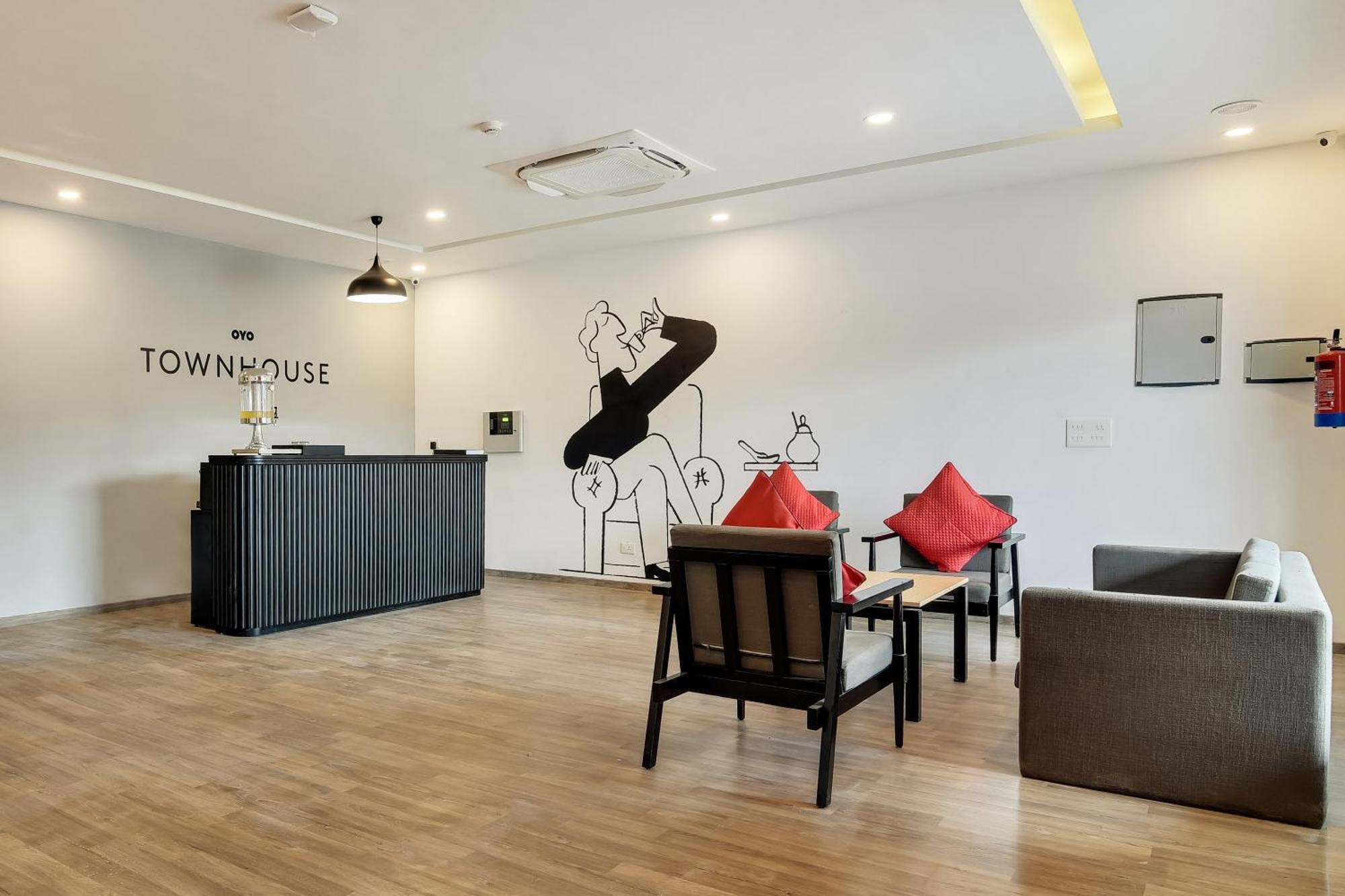 Townhouse Kovilambakkam Chennai Exterior photo