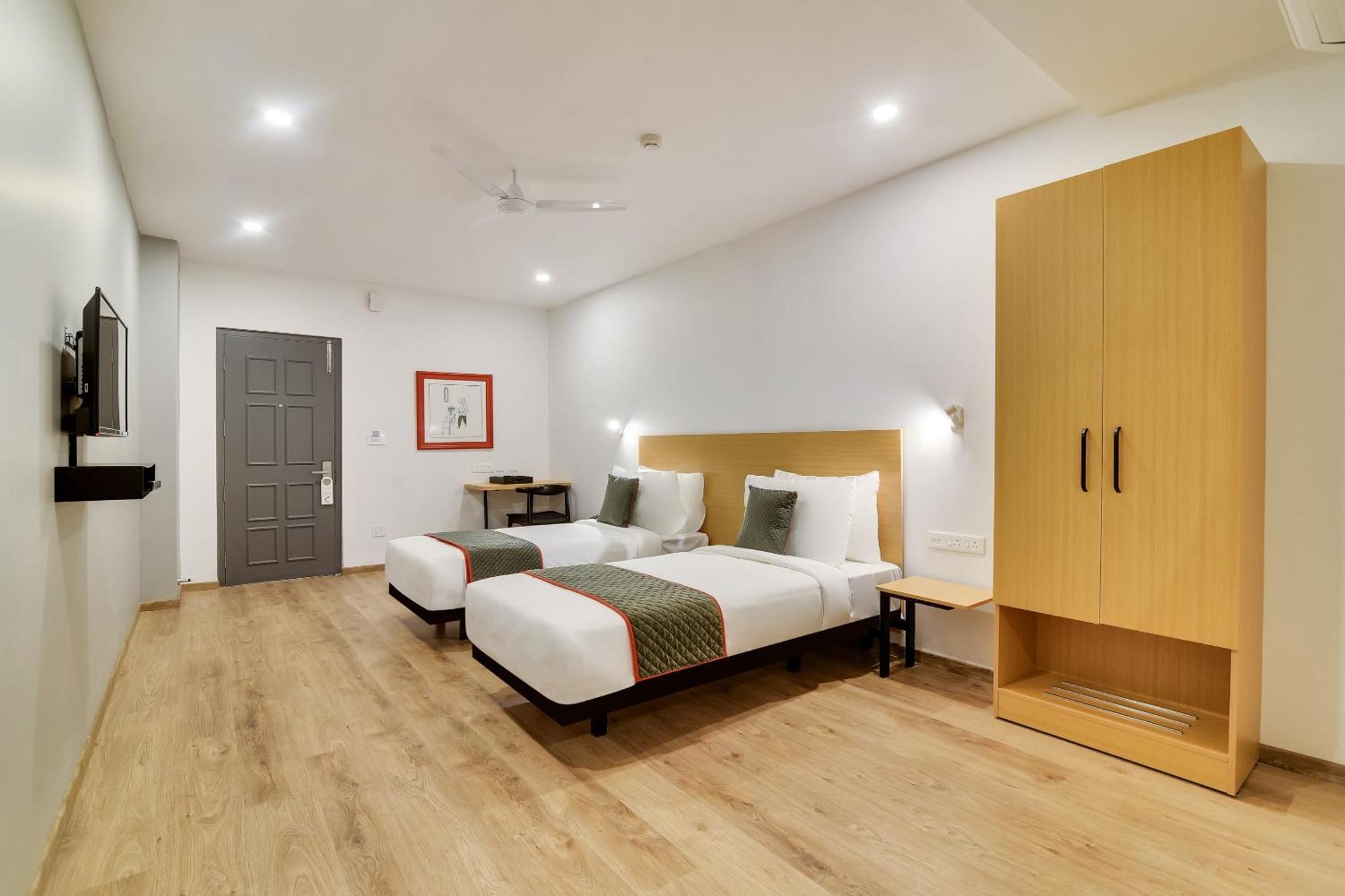 Townhouse Kovilambakkam Chennai Exterior photo