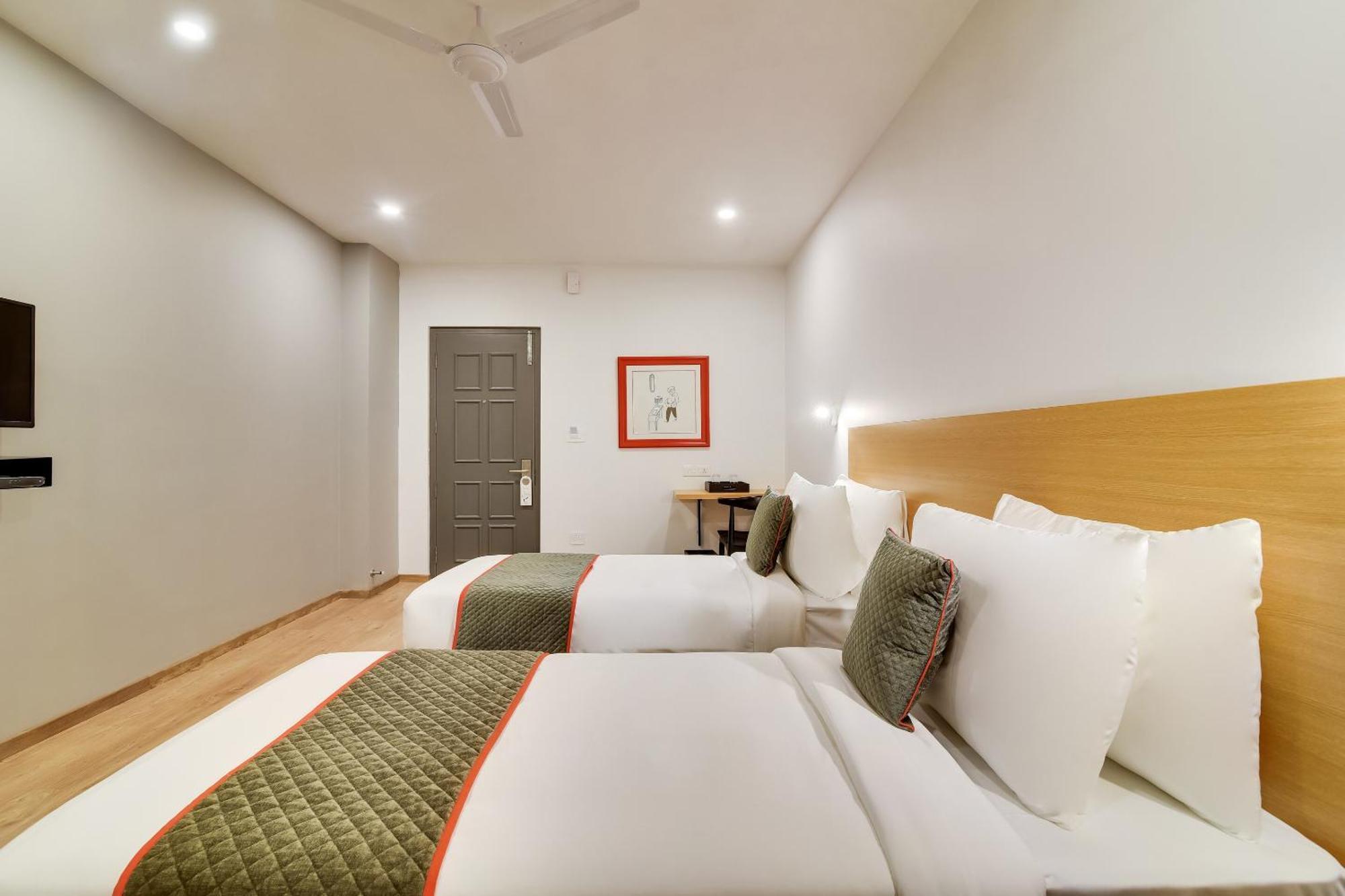 Townhouse Kovilambakkam Chennai Exterior photo